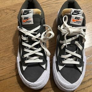 Blazer Low x sacai: Iron Grey